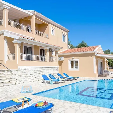 Angela Nisaki (Corfu)